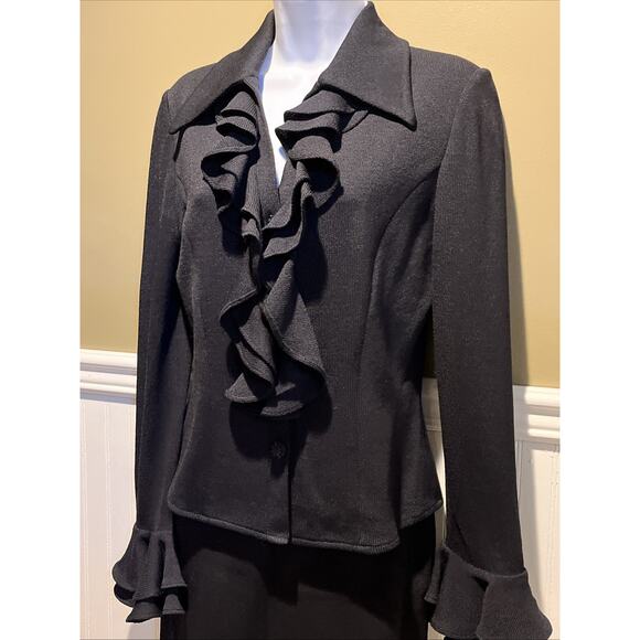 Vtg St John Black Santana Knit, Ruffled Front & Sleeve Cuff Jacket Size 2 EUC - Picture 3 of 8